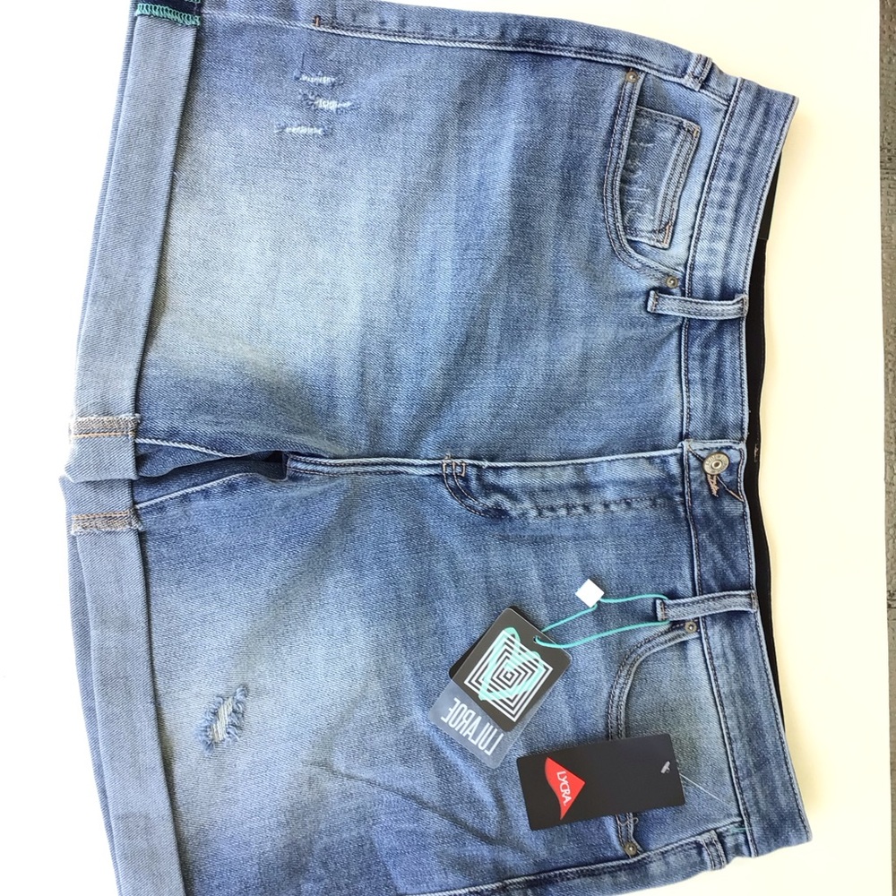 LULAROE Boyfriend Denim Shorts Yosemite Blue Distressed NWT Size 34 (14-16)